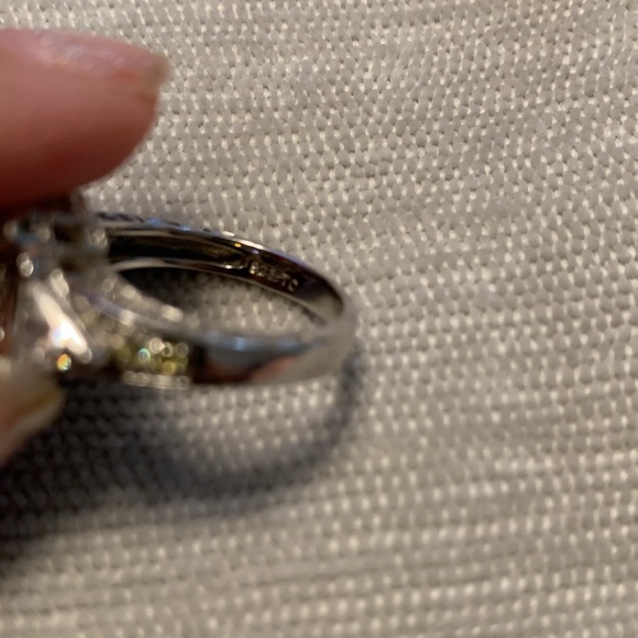 Vintage Yellow Bella Luce 3 Stone Ring with Halo in Sterling Silver EUC - Picture 5 of 7